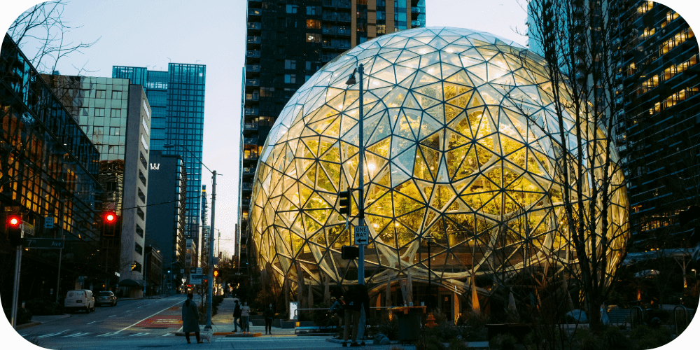 How Cities Grow Big: From Local Gem to Global Icon